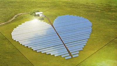 Солнечная электростанция в форме сердца